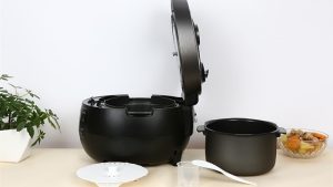 Alternative view of Nồi cơm điện tử áp suất Cuckoo 1.8 lít CRP-RT1008F/BKTSVNCV - HÀN QUỐC